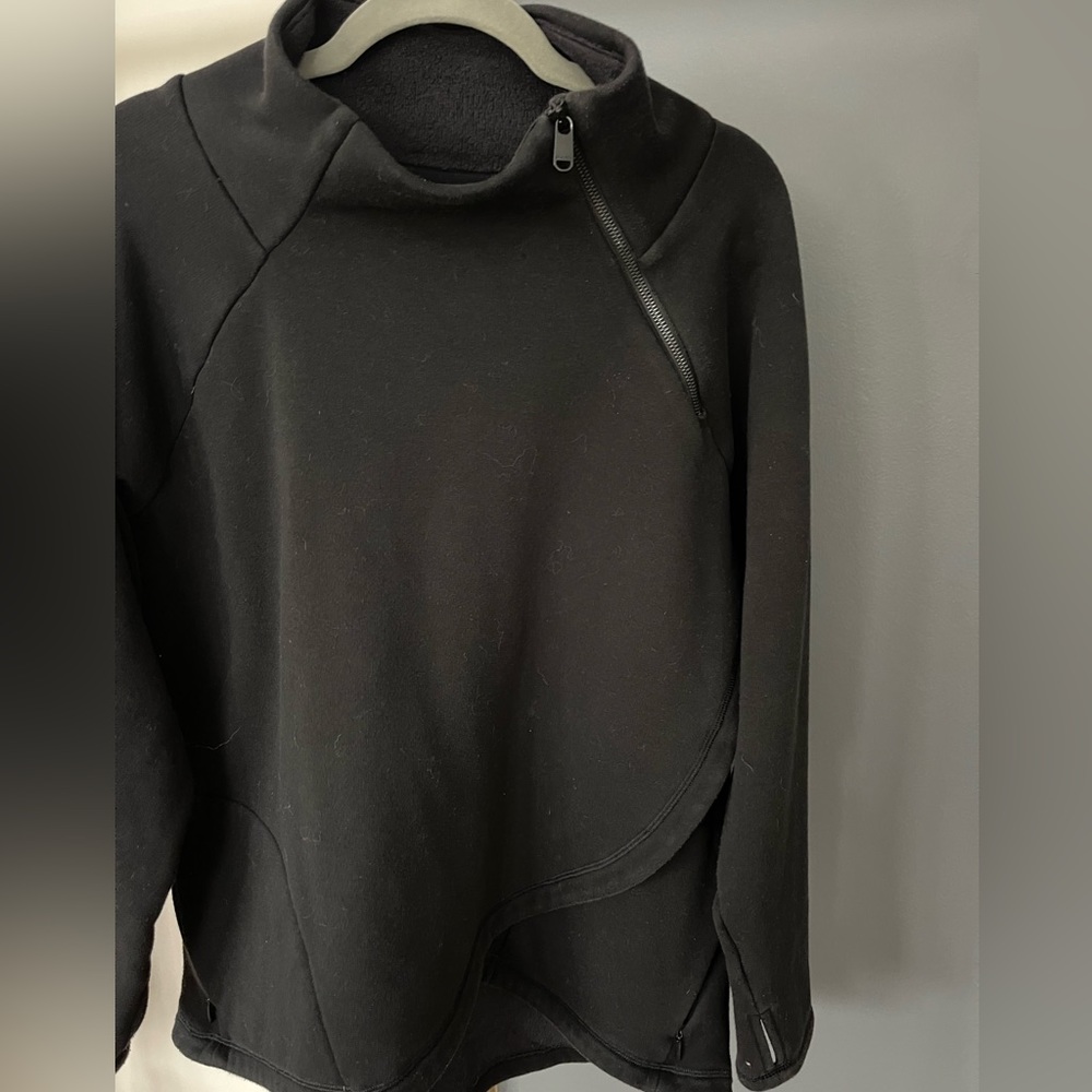 Athleta woman’s xl sweatshirt